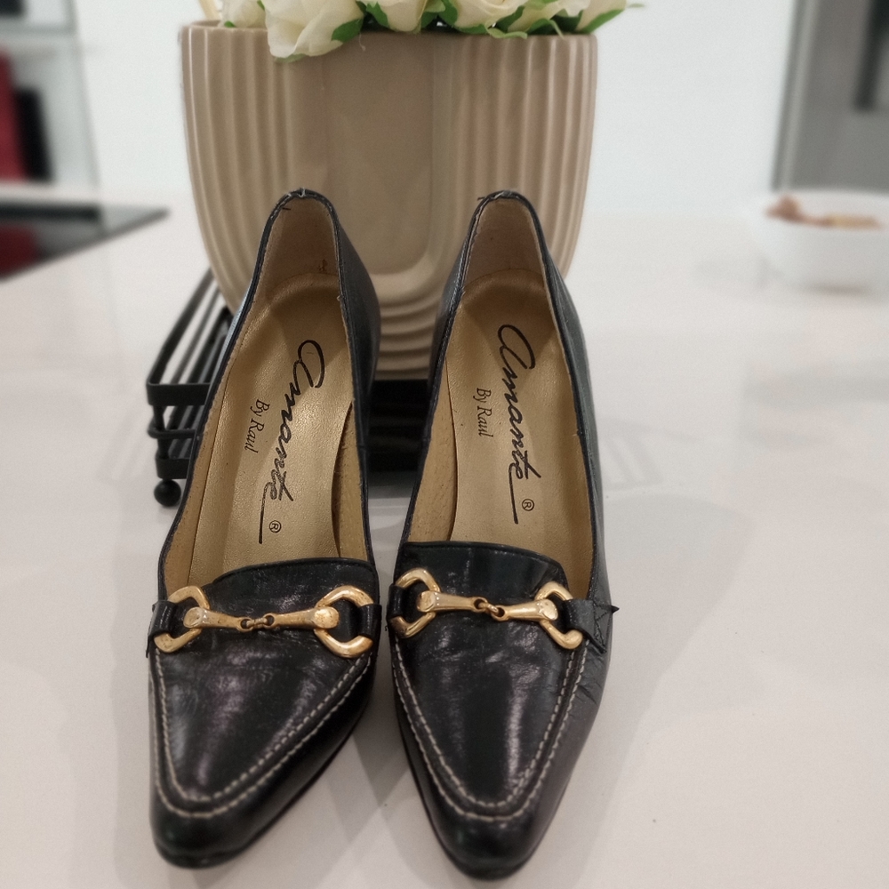 Shoes - Picture 2 of 3